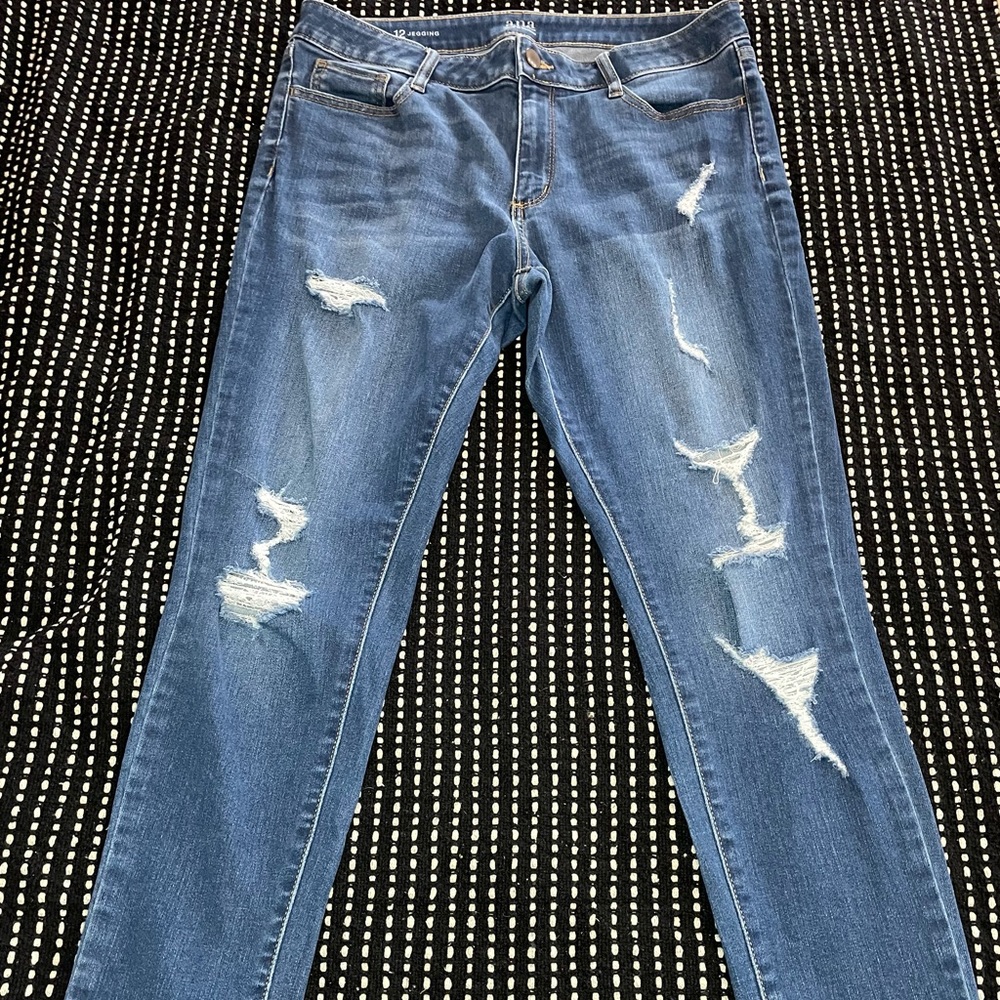 ANA brand size 12 regular ankle jeans